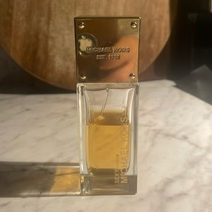 Michael Kors sexy amber Perfume